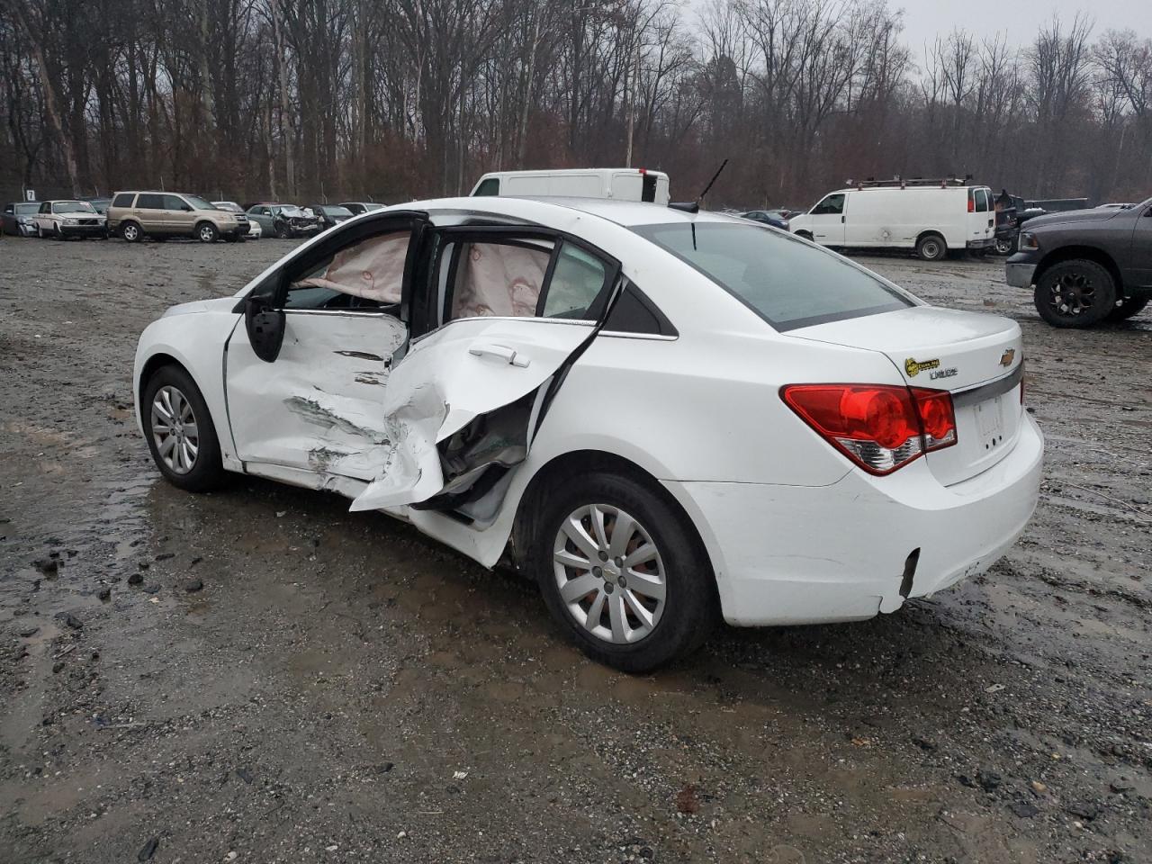 Изображение 2 2011 CHEVROLET CRUZE LS 2011 с VIN 1G1PC5SH2B7126269
