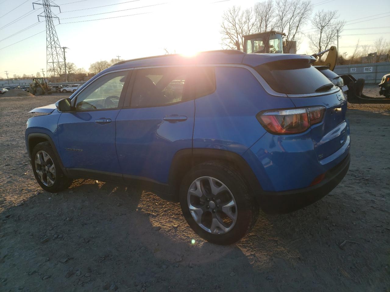 Image 2 of 2020 JEEP COMPASS LIMITED 2020 with VIN 3C4NJCCB6LT179685