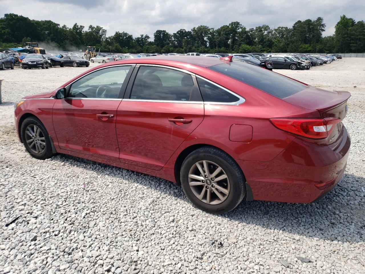 Image 2 of 2016 HYUNDAI SONATA SE 2016 with VIN 5NPE24AF6GH423009