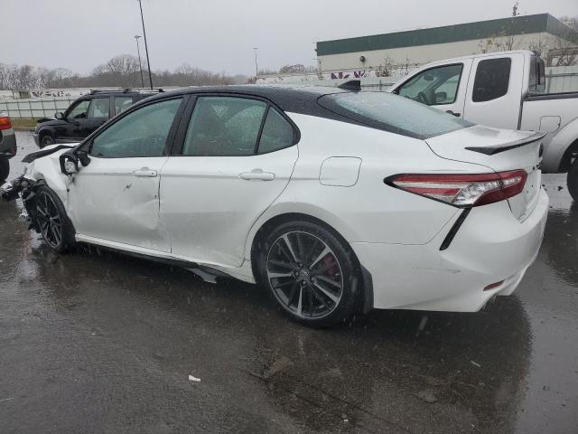 Obraz 2 z 2019 TOYOTA CAMRY XSE 2019 z VIN 4T1B61HK5KU295641
