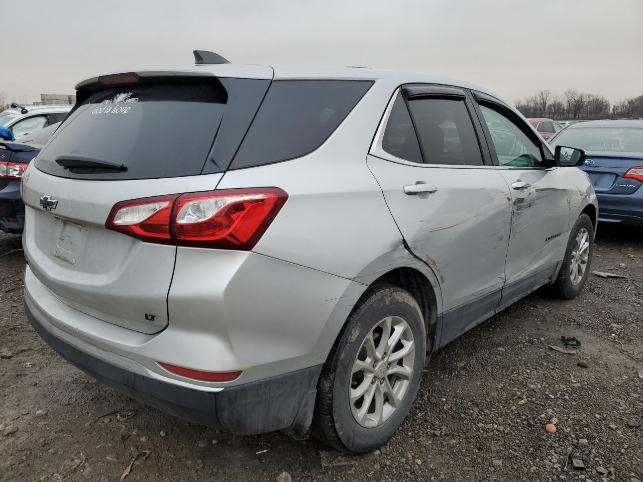 Obraz 3 z 2019 CHEVROLET EQUINOX LT 2019 z VIN 2GNAXKEV2K6206888