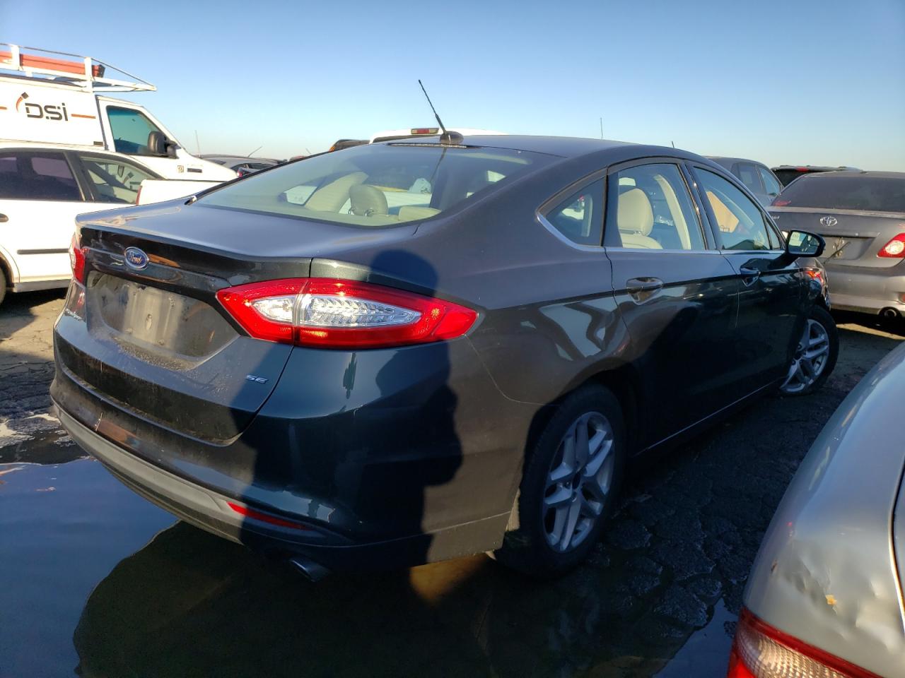 Image 3 of 2015 FORD FUSION SE 2015 with VIN 3FA6P0H7XFR306533