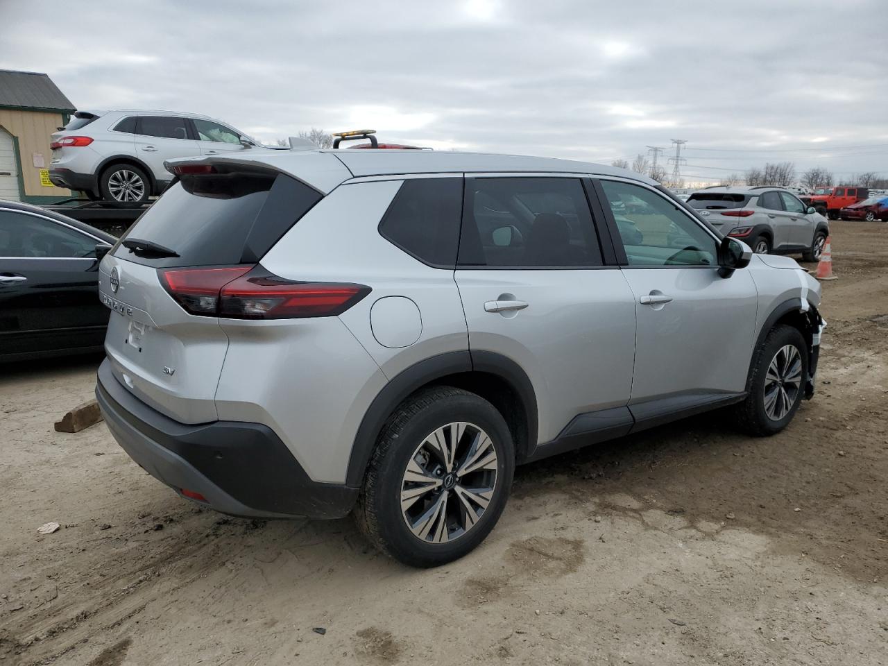 Изображение 3 2023 NISSAN ROGUE SV 2023 с VIN 5N1BT3BA2PC806627