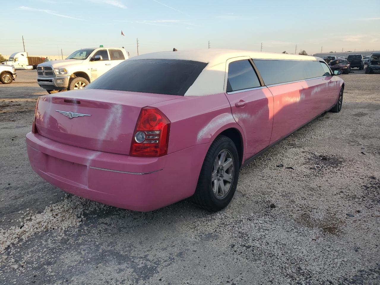 Obraz 3 z 2008 CHRYSLER 300 TOURING 2008 z VIN 2C3KA53G28H123838