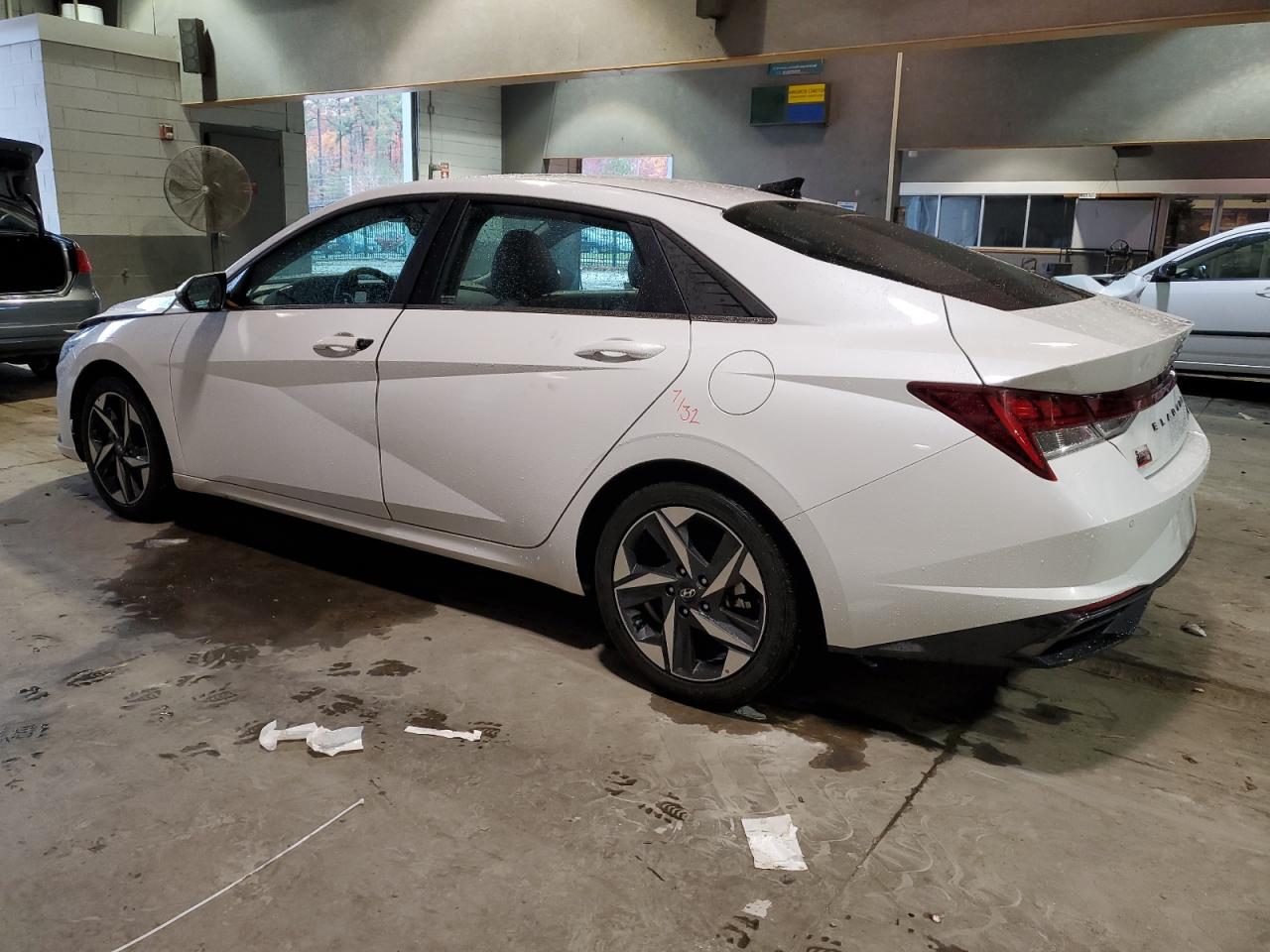 Obraz 2 z 2022 HYUNDAI ELANTRA LIMITED 2022 z VIN 5NPLP4AG5NH066713