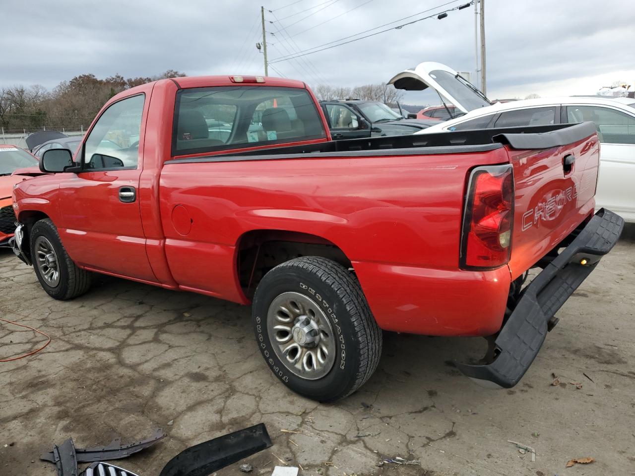 Image 2 of 2006 CHEVROLET SILVERADO C1500 2006 with VIN 3GCEC14X36G258463