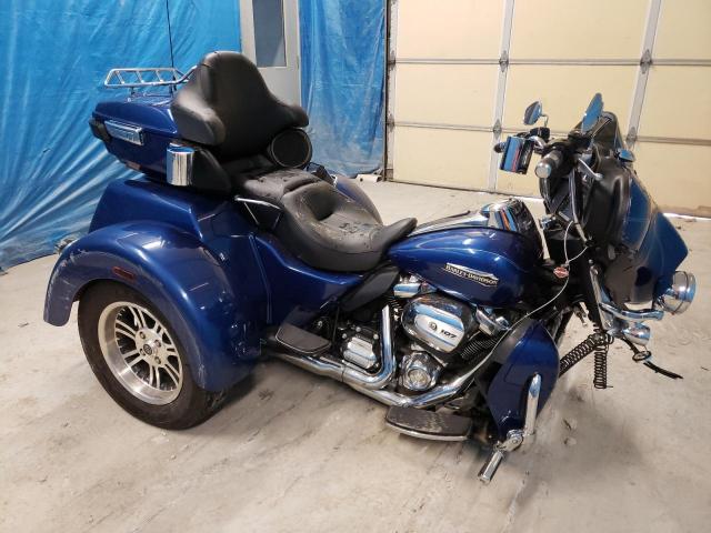 Изображение 1 2017 HARLEY-DAVIDSON FLHTCUTG TRI GLIDE ULTRA 2017 с VIN 1HD1MAD12HB857906