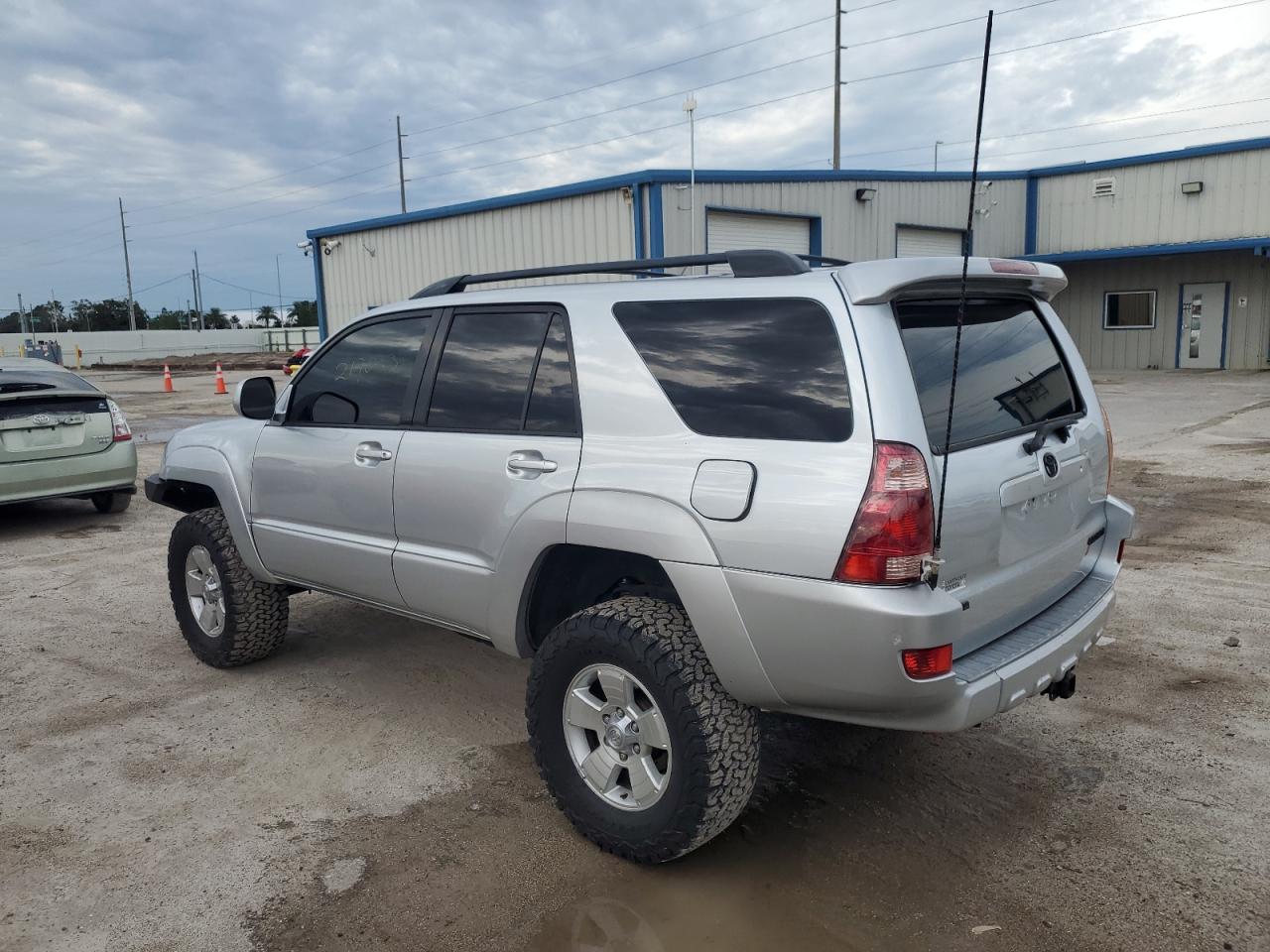Image 2 of 2003 TOYOTA 4RUNNER LIMITED 2003 with VIN JTEBT17RX30023120