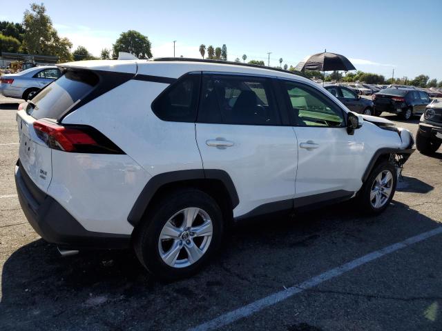 Obraz 3 z 2019 TOYOTA RAV4 XLE 2019 z VIN JTMP1RFV8KD033584