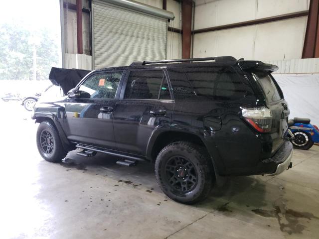 Image 2 of 2019 TOYOTA 4RUNNER SR5 2019 with VIN JTEBU5JR8K5703600