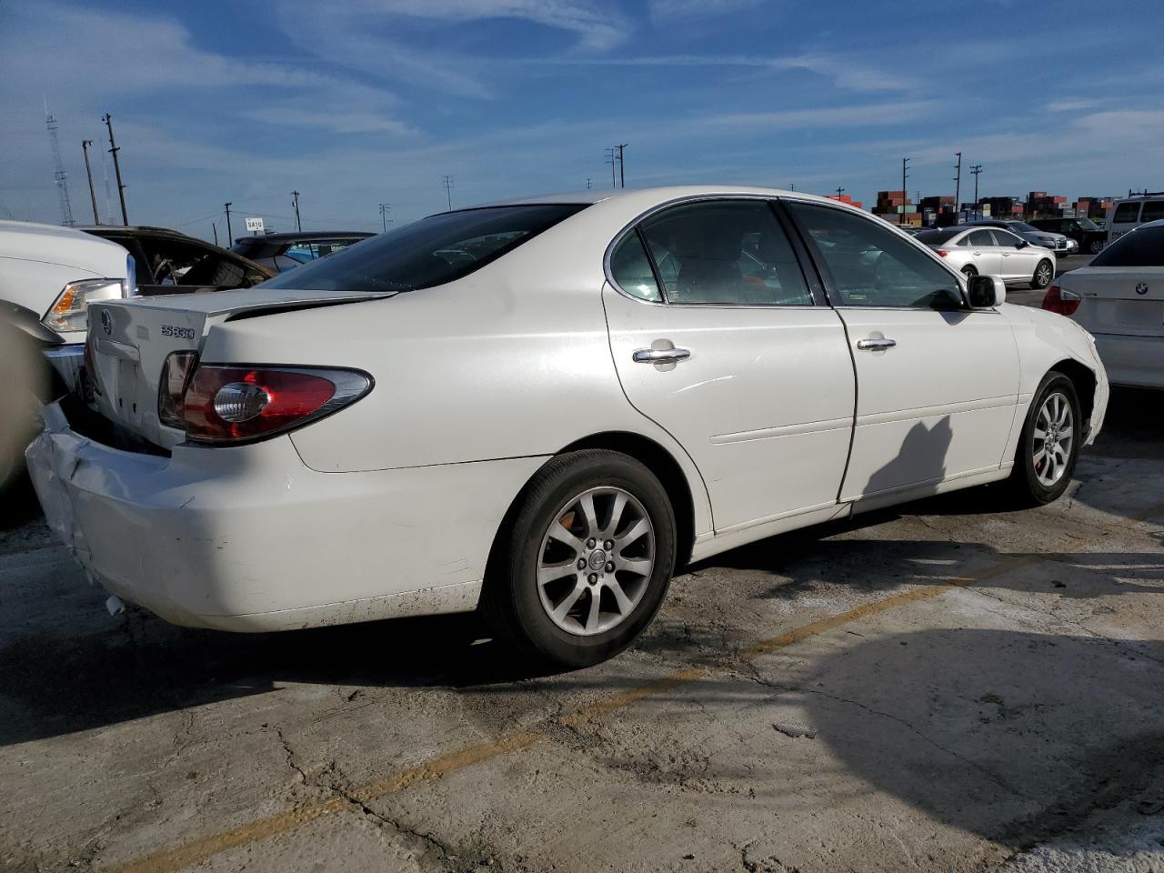 Image 3 of 2004 LEXUS ES 330 2004 with VIN JTHBA30G345003650
