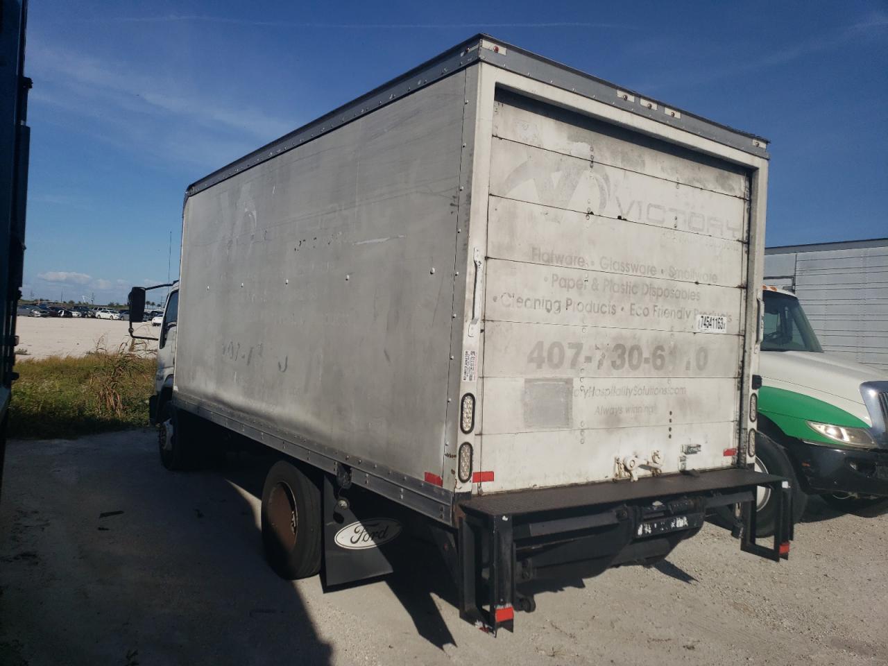 Obraz 2 z 2006 FORD LOW CAB FORWARD LCF450 2006 z VIN 3FRLL45Z06V269072
