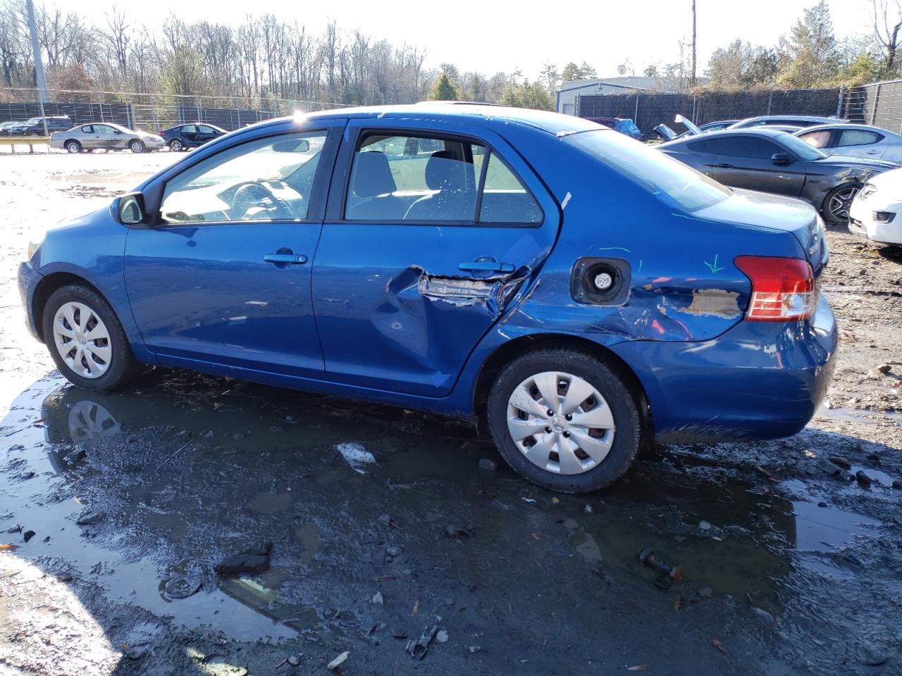 Image 2 of 2009 TOYOTA YARIS  2009 with VIN JTDBT903394060200