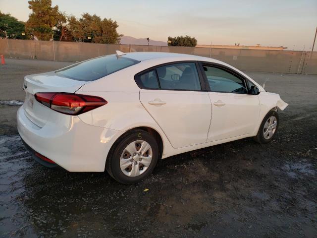 Obraz 3 z 2017 KIA FORTE LX 2017 z VIN 3KPFK4A7XHE108345
