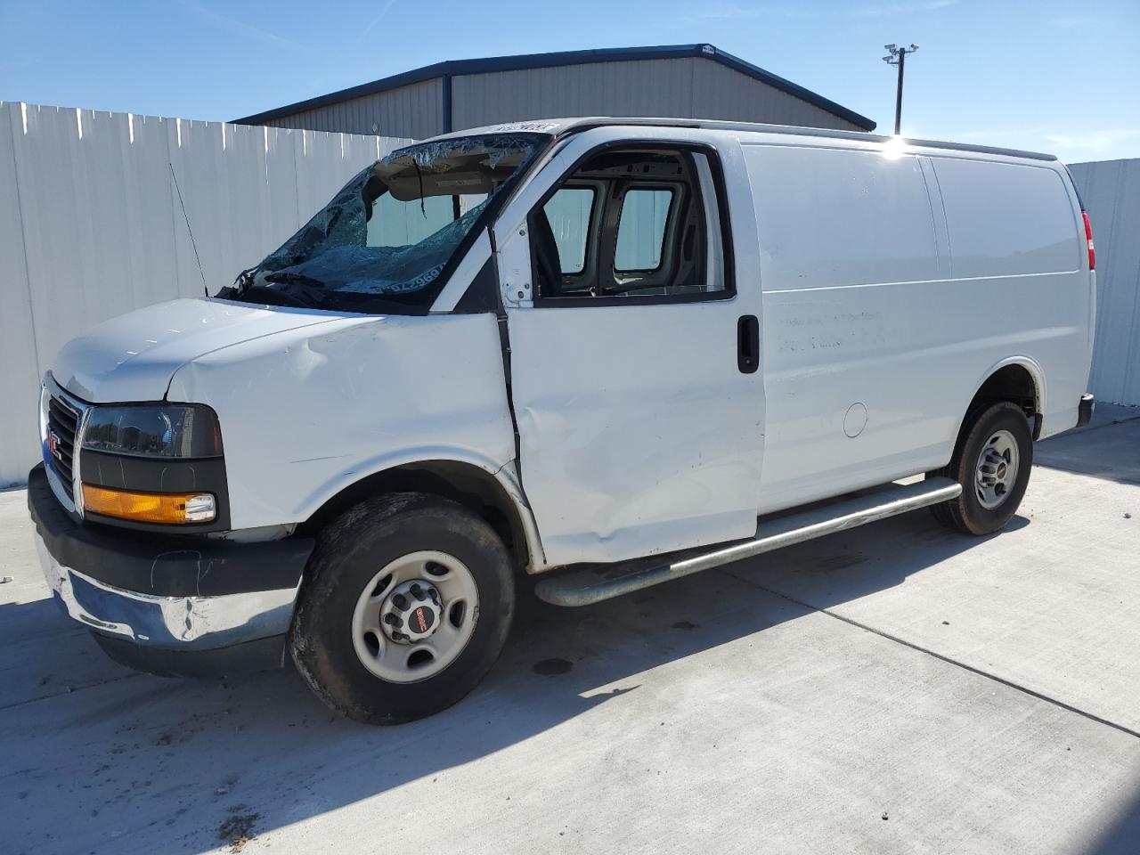 2022 GMC SAVANA G2500 2022 image