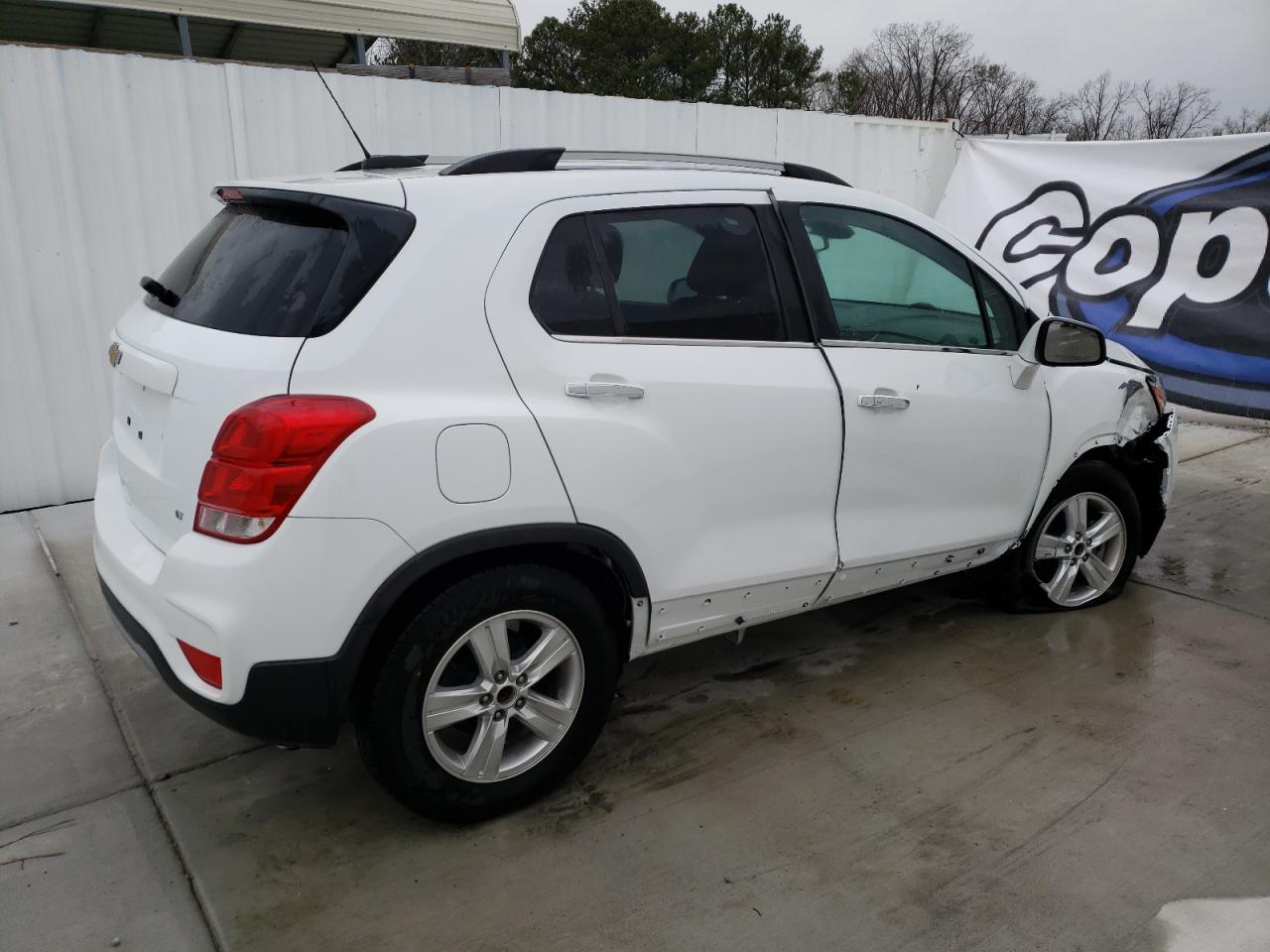 Image 3 of 2020 CHEVROLET TRAX 1LT 2020 with VIN KL7CJLSB1LB015073