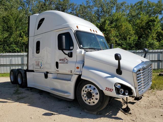 Image 1 of 2016 FREIGHTLINER CASCADIA 125  2016 with VIN 3AKJGLDR5GSGZ3165