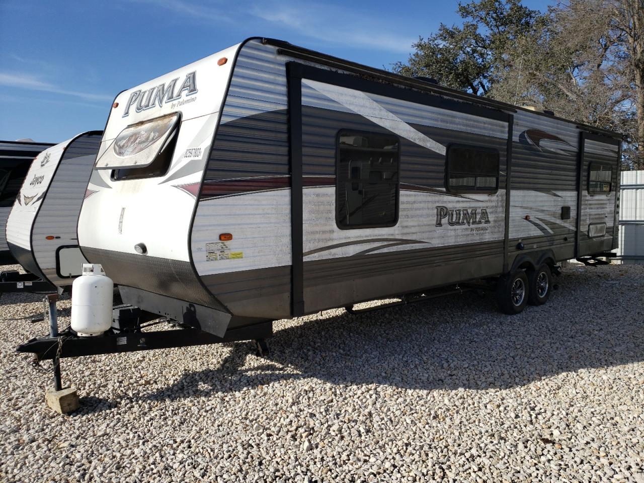 Image 2 of 2015 PALO PUMA 2015 with VIN 4X4TPUF24FP056025