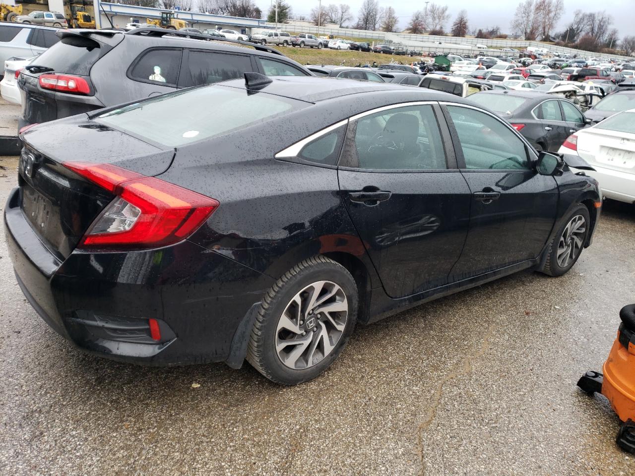 Изображение 3 2017 HONDA CIVIC EX 2017 с VIN 19XFC2F76HE027899
