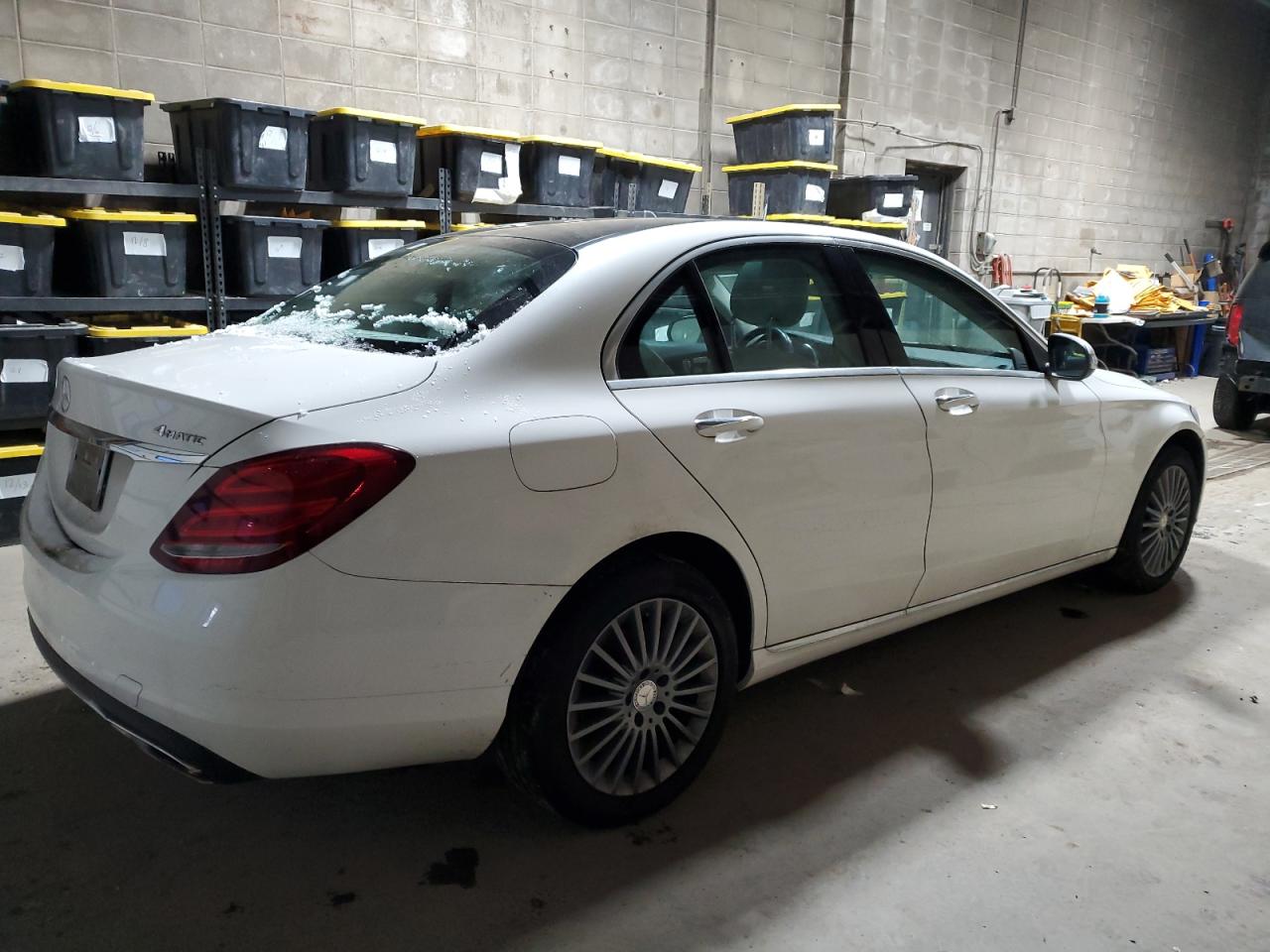 Изображение 3 2015 MERCEDES-BENZ C 300 4MATIC 2015 с VIN 55SWF4KB1FU007160