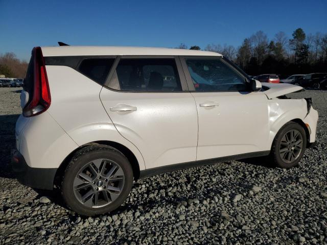 Image 3 of 2021 KIA SOUL LX 2021 with VIN KNDJ23AU6M7794078
