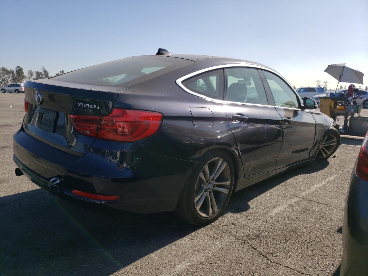 Obraz 3 z 2017 BMW 330 XIGT 2017 z VIN WBA8Z9C3XHG827314