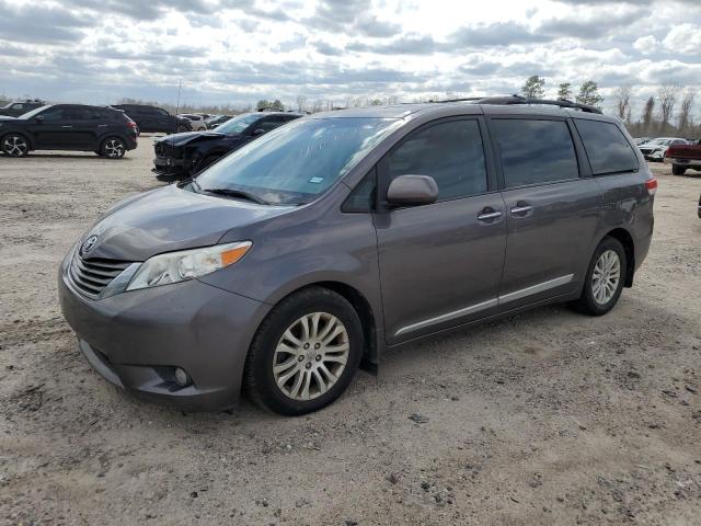 Image 1 of 2013 TOYOTA SIENNA XLE 2013 with VIN 5TDYK3DC1DS319994