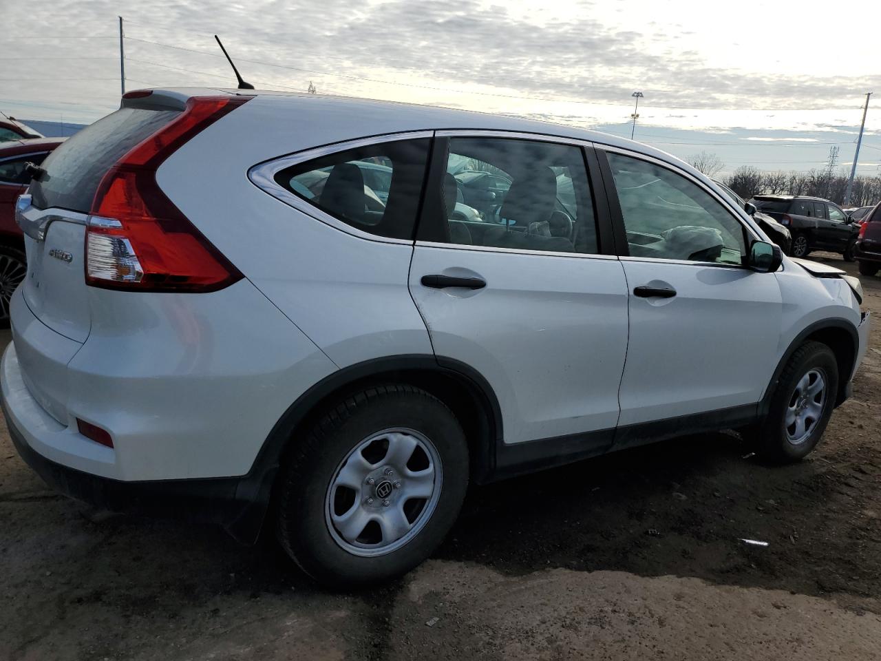 Obraz 3 z 2015 HONDA CR-V LX 2015 z VIN 5J6RM4H33FL023131