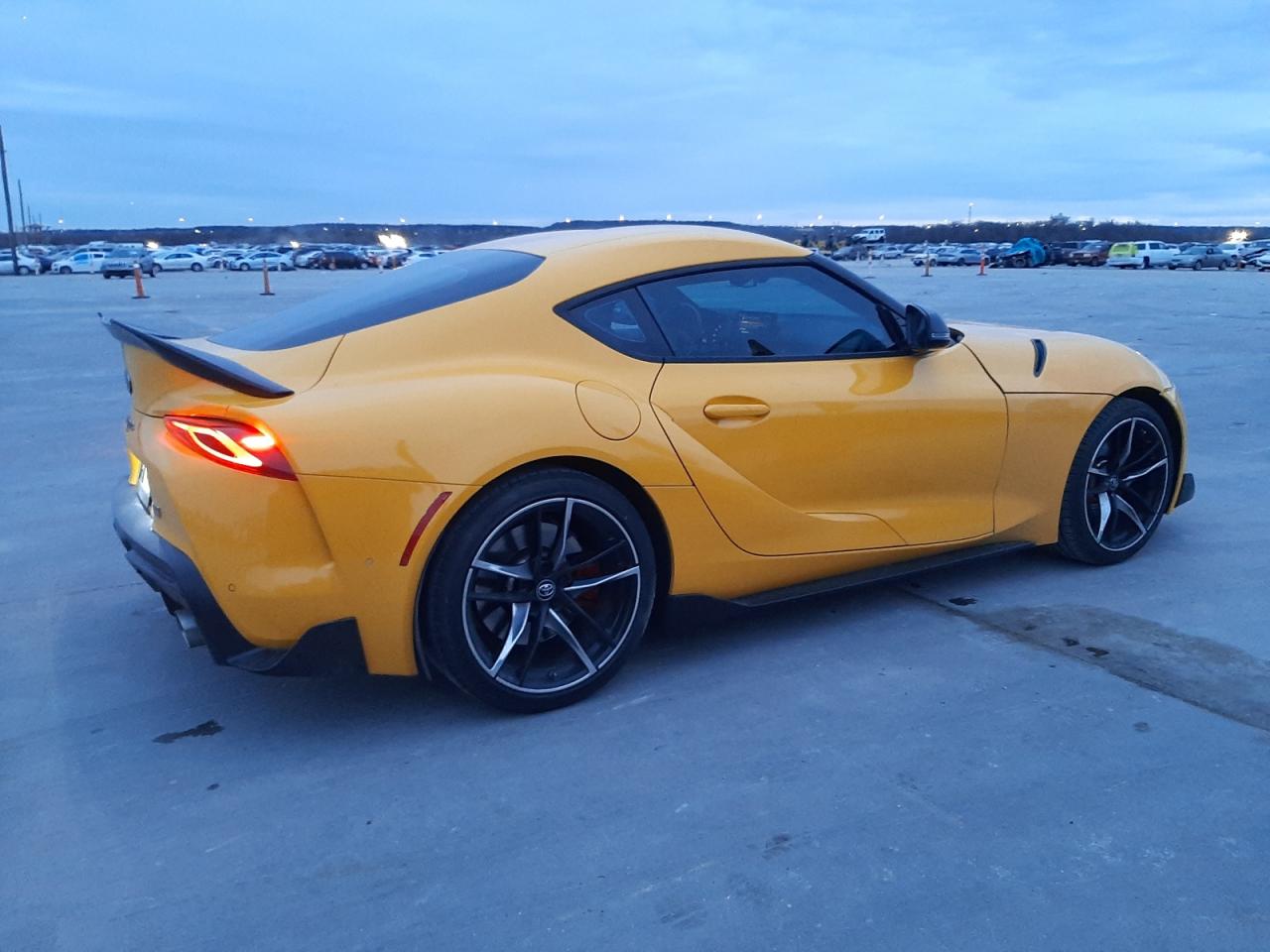 Image 3 of 2021 TOYOTA SUPRA BASE 2021 with VIN WZ1DB0C0XMW046009