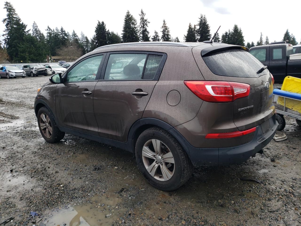 Image 2 of 2013 KIA SPORTAGE BASE 2013 with VIN KNDPB3A22D7447713