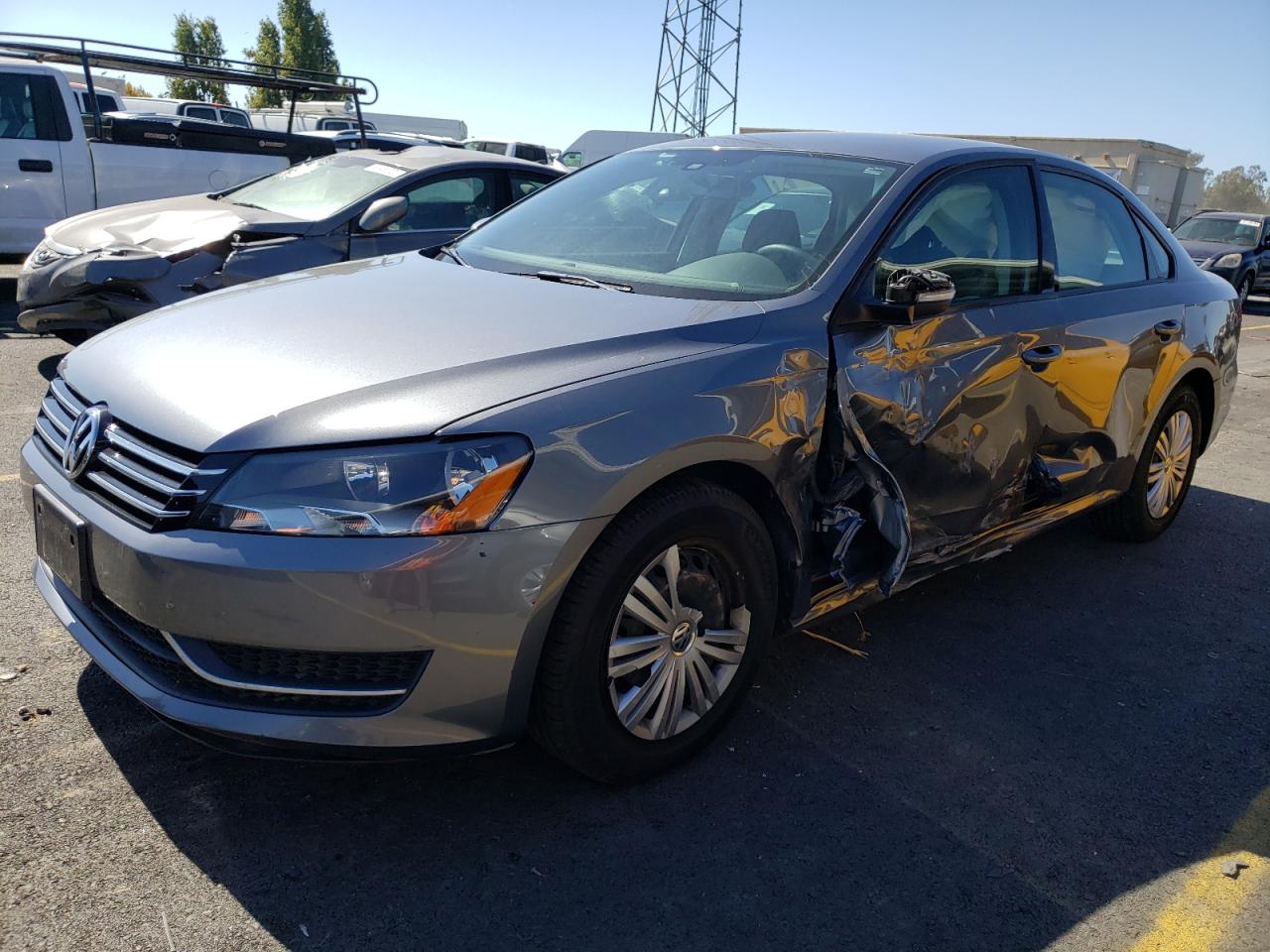 Obraz 1 z 2014 VOLKSWAGEN PASSAT S 2014 z VIN 1VWAS7A30EC028903