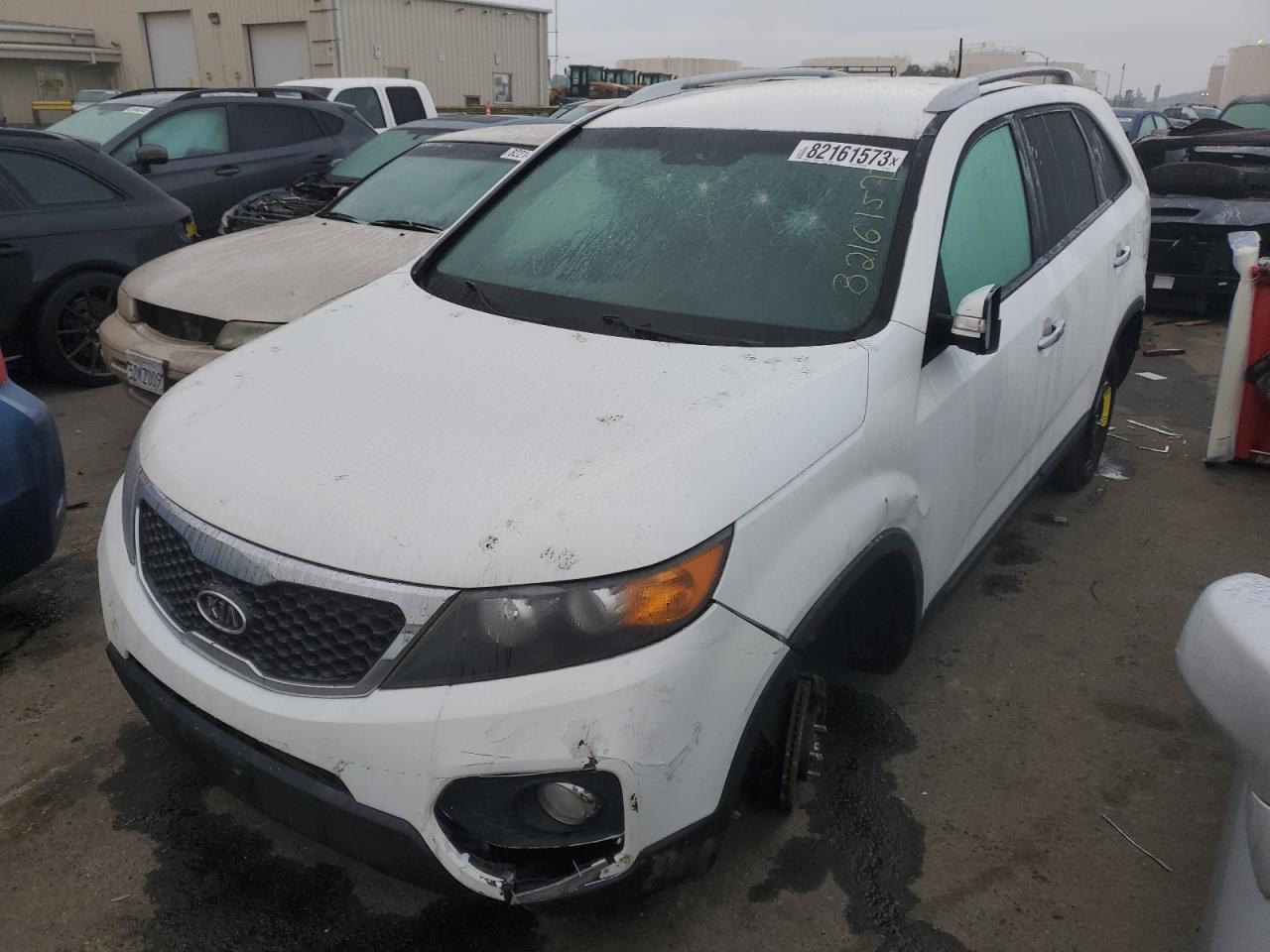 Obraz 1 z 2013 KIA SORENTO LX 2013 z VIN 5XYKT4A62DG400572