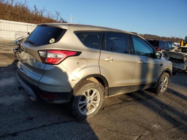 Image 3 of 2017 FORD ESCAPE SE 2017 with VIN 1FMCU9G97HUE68043