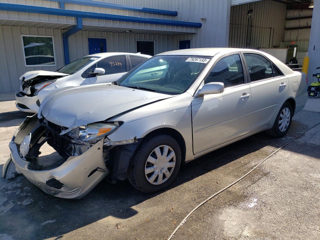 Image 1 of 2004 TOYOTA CAMRY LE 2004 with VIN 4T1BE32K54U939553