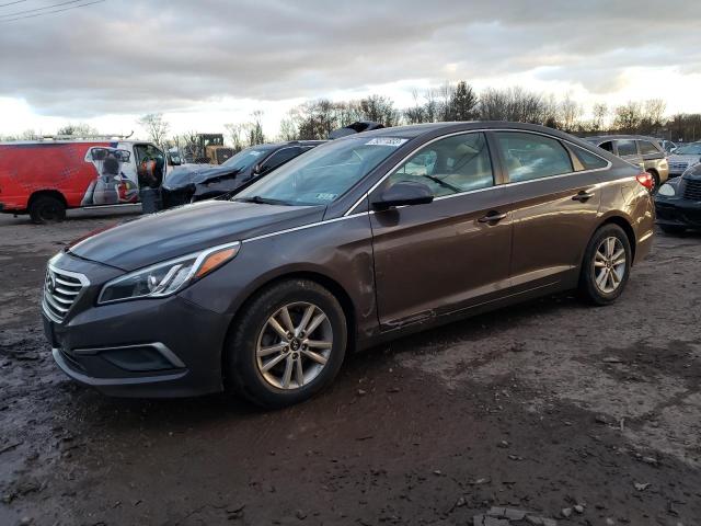 Obraz 1 z 2016 HYUNDAI SONATA SE 2016 z VIN 5NPE24AF4GH395341