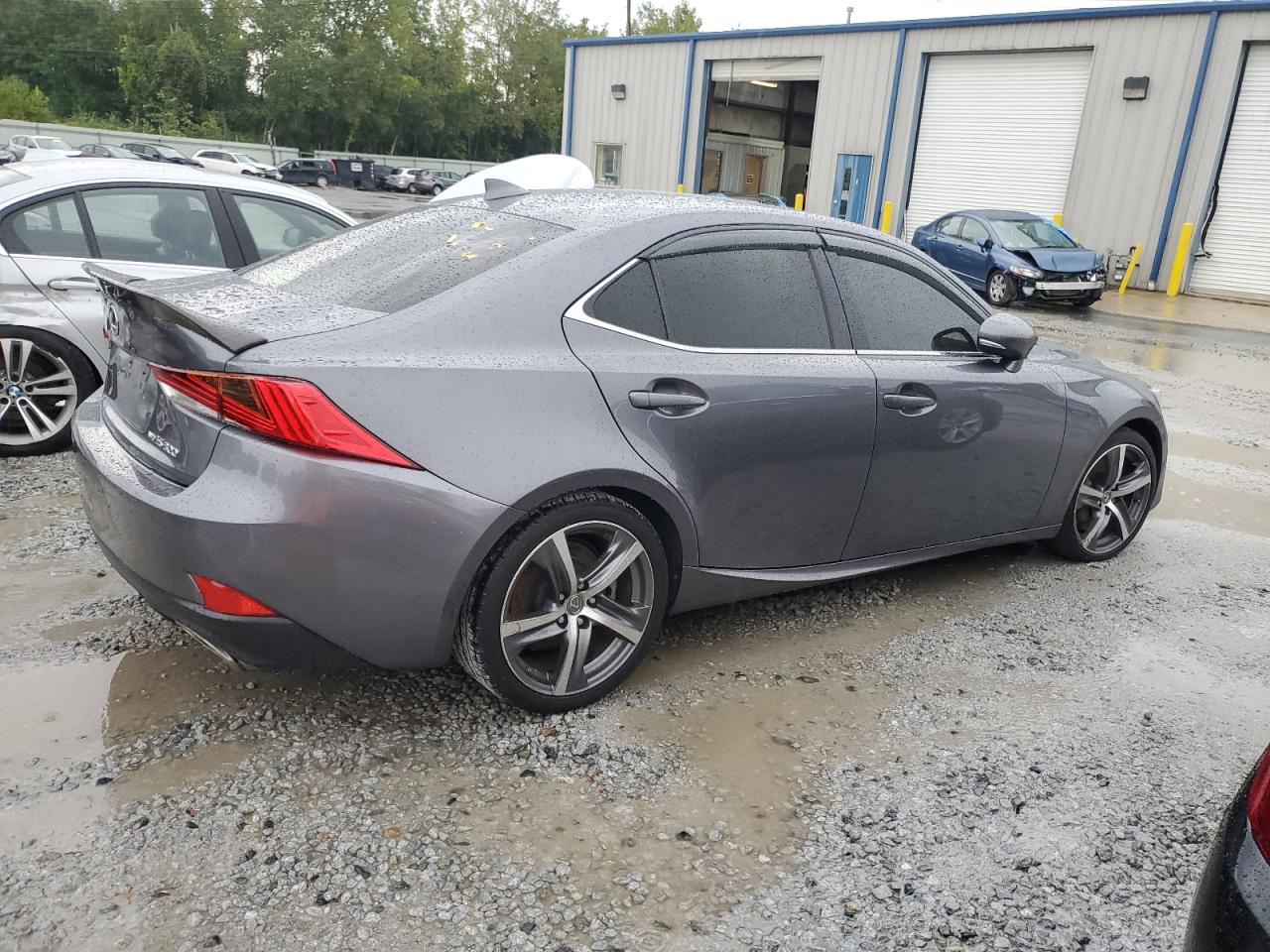 Obraz 3 z 2017 LEXUS IS 300 2017 z VIN JTHCM1D20H5023102
