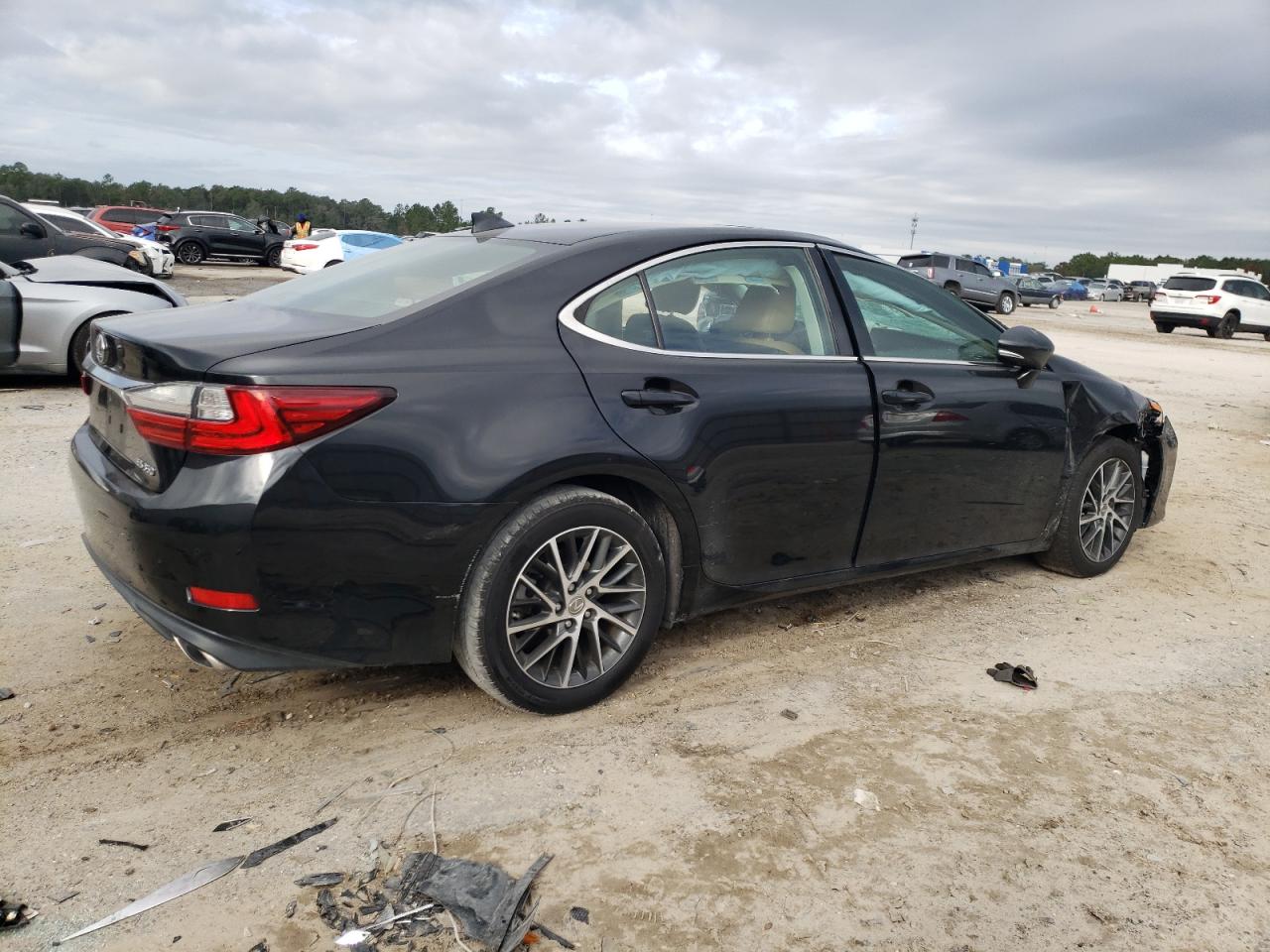 Obraz 3 z 2017 LEXUS ES 350 2017 z VIN 58ABK1GG7HU041049