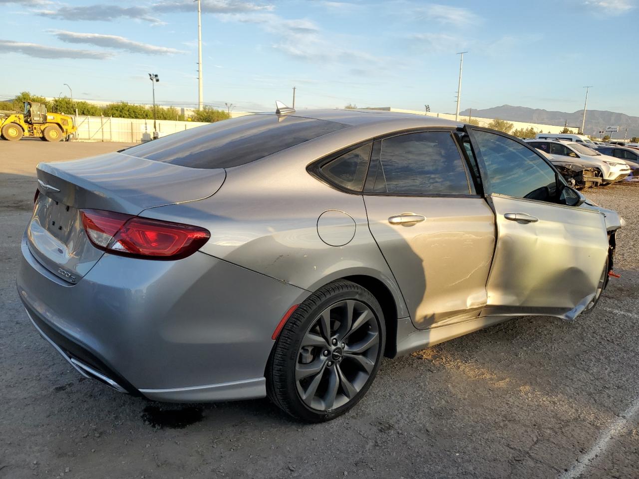 Obraz 3 z 2016 CHRYSLER 200 S 2016 z VIN 1C3CCCBBXGN152096