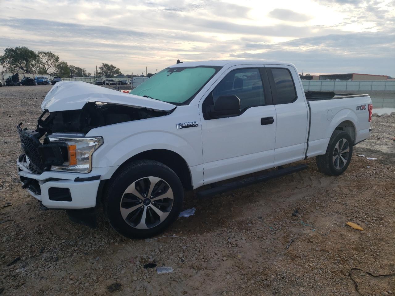 Image 1 of 2020 FORD F150 SUPER CAB 2020 with VIN 1FTEX1CP4LKE06288