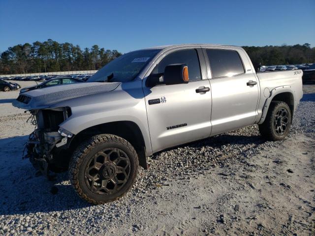 Obraz 1 z 2020 TOYOTA TUNDRA CREWMAX SR5 2020 z VIN 5TFDY5F14LX955807