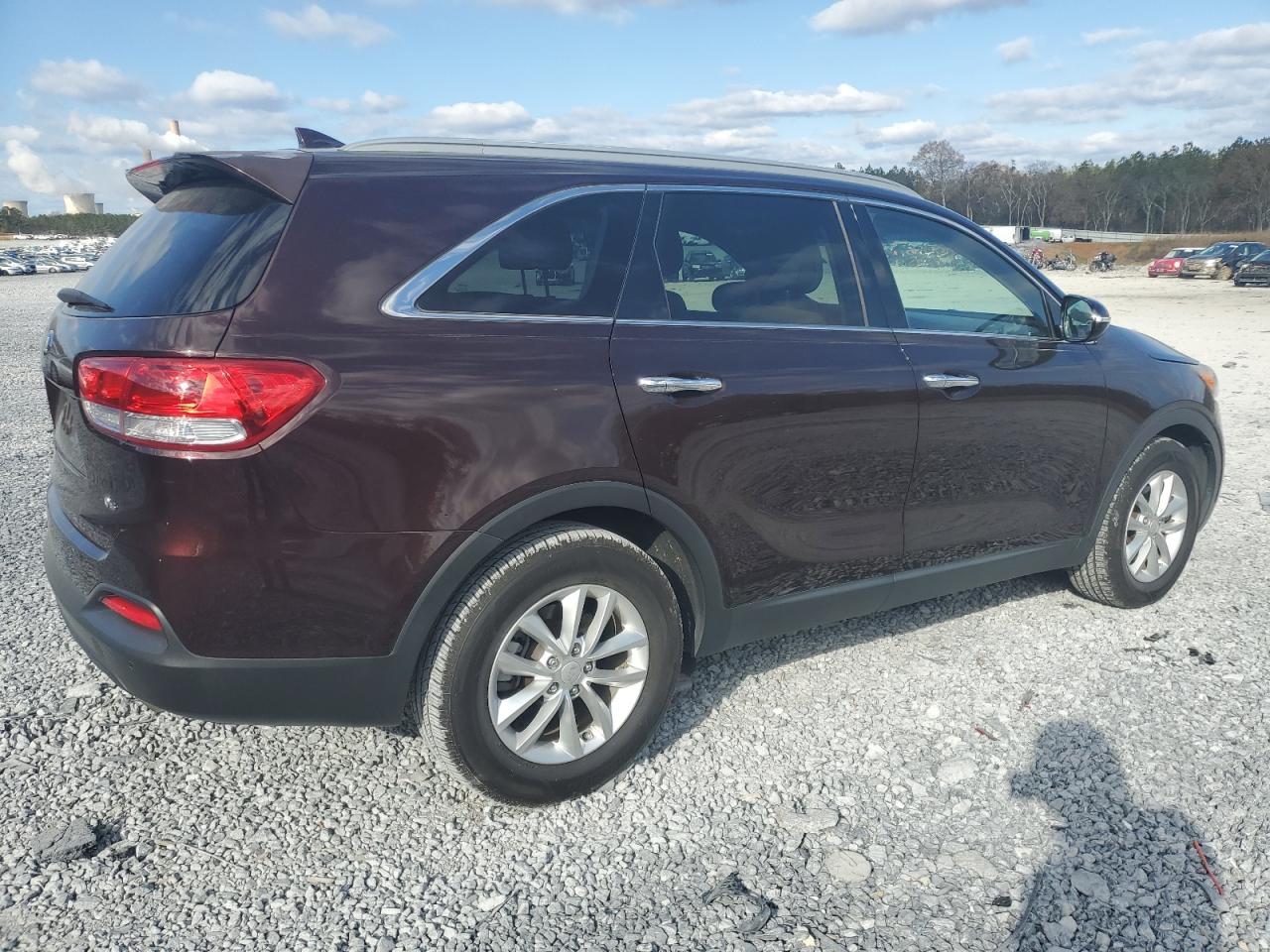 Obraz 3 z 2016 KIA SORENTO LX 2016 z VIN 5XYPG4A58GG012123