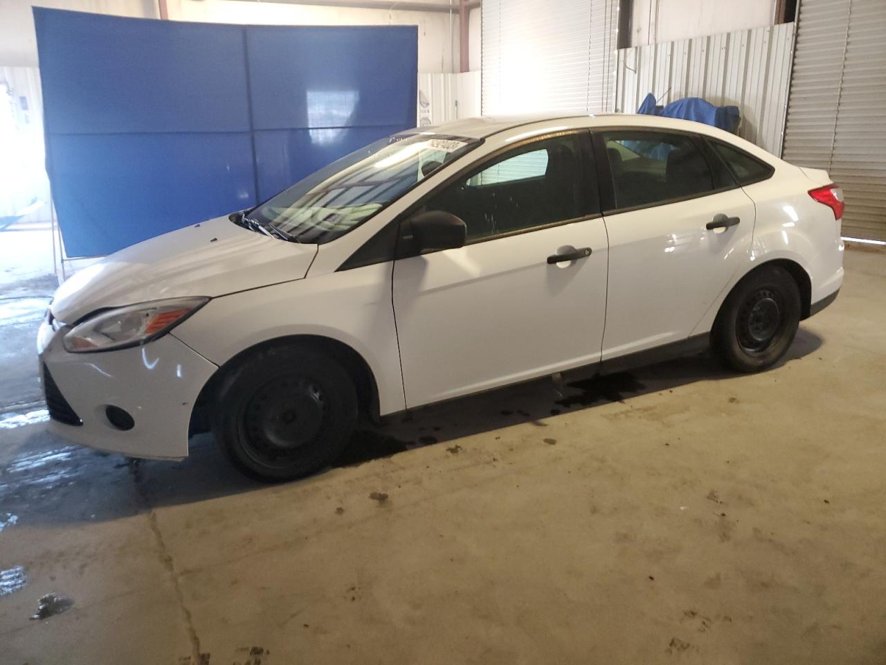 Image 1 of 2014 FORD FOCUS S 2014 with VIN 1FADP3E28EL256018