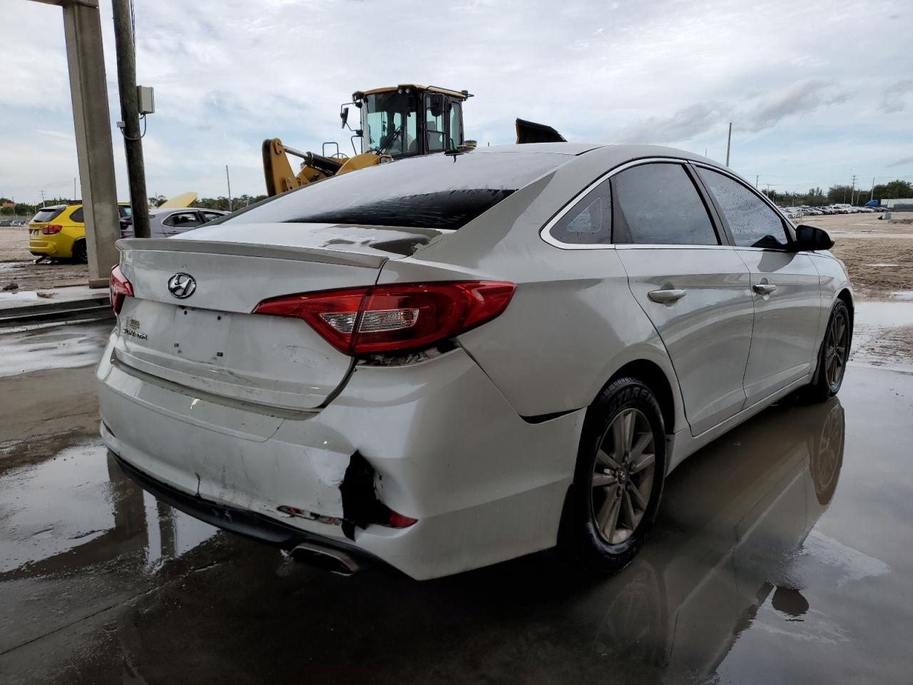 Изображение 3 2015 HYUNDAI SONATA SE 2015 с VIN 5NPE24AF2FH180362