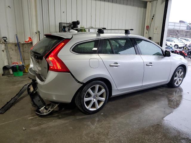 Image 3 of 2016 VOLVO V60 T5 PREMIER 2016 with VIN YV140MEK4G1312954