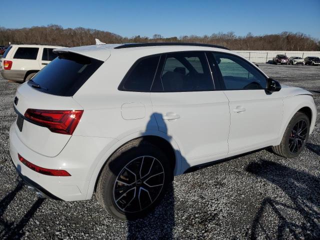 Image 3 of 2023 AUDI SQ5 PREMIUM PLUS 2023 with VIN WA1B4AFY7P2183874