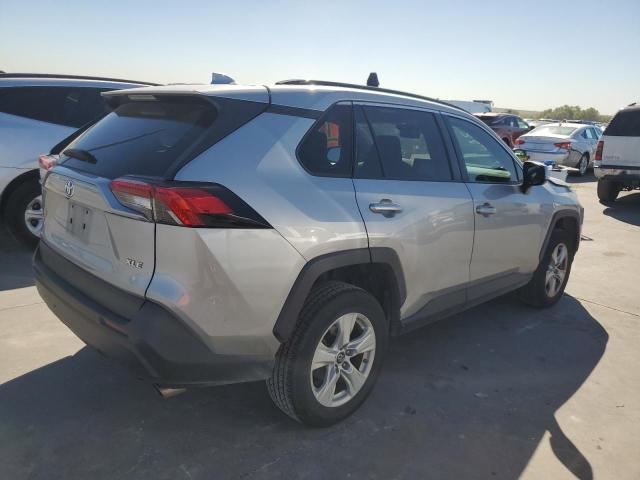 Image 3 of 2019 TOYOTA RAV4 XLE 2019 with VIN 2T3W1RFV4KW042152