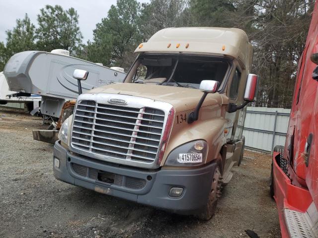 Изображение 2 2015 FREIGHTLINER CASCADIA 125  2015 с VIN 3AKJGLBG2FSGS8452