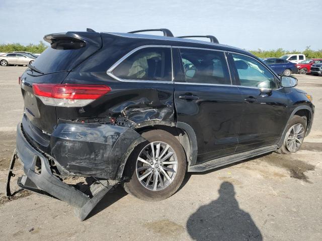 Изображение 3 2018 TOYOTA HIGHLANDER SE 2018 с VIN 5TDJZRFH7JS840237