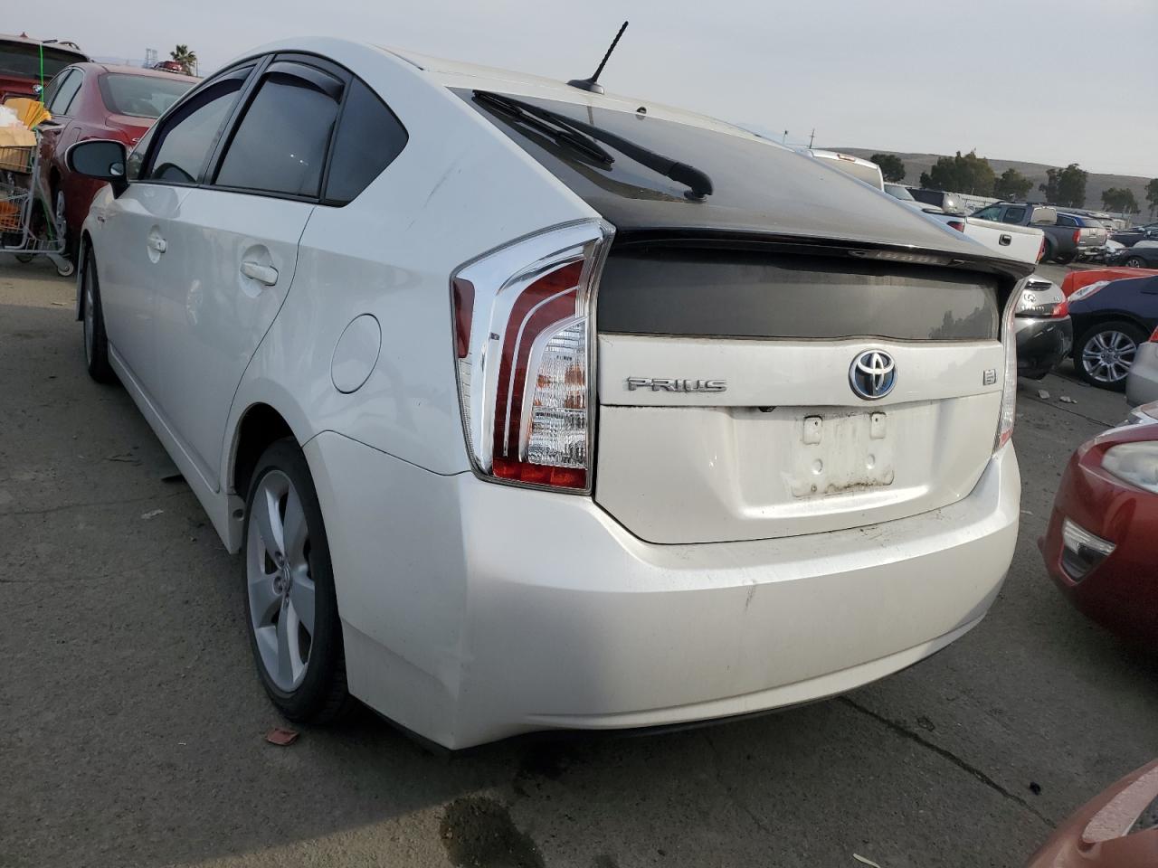 Image 2 of 2013 TOYOTA PRIUS  2013 with VIN JTDKN3DU7D5593955