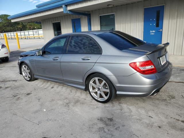 Obraz 2 z 2014 MERCEDES-BENZ C 300 4MATIC 2014 z VIN WDDGF8AB5EA954875